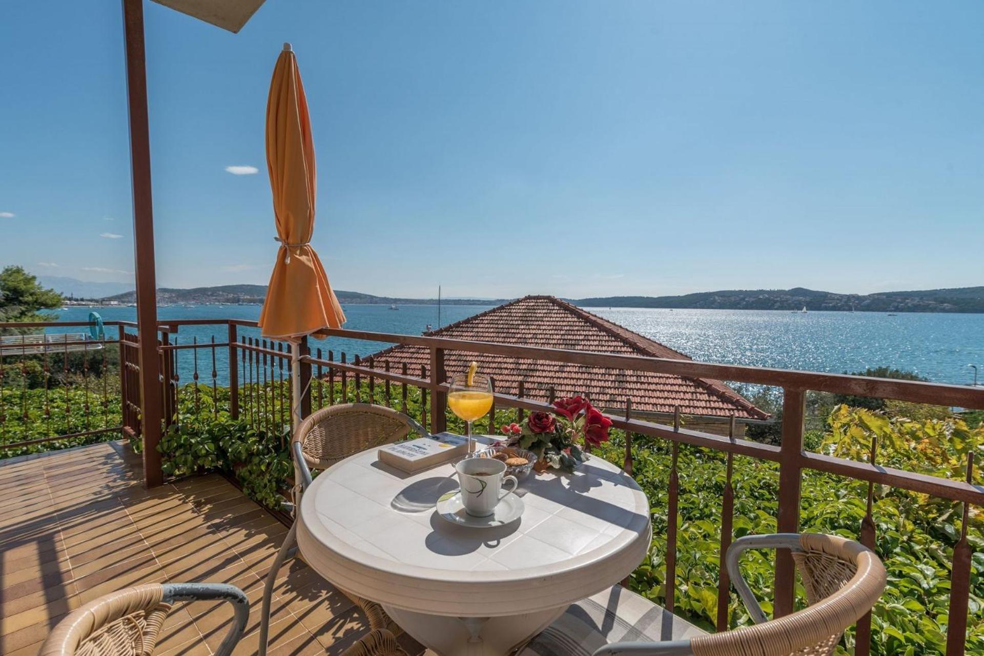 Apartments Vin Trogir Exterior foto